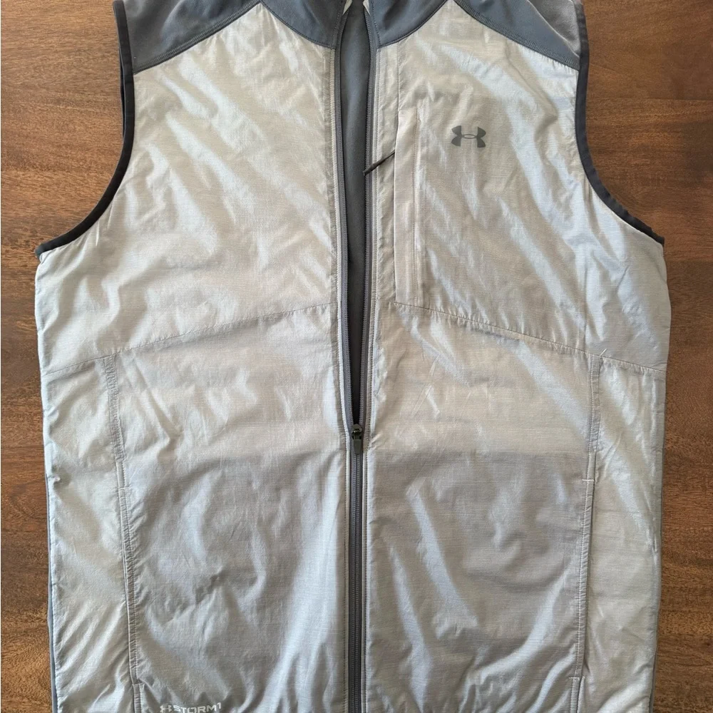 Under armor Men's Gray Vest - Picture 1 of 8